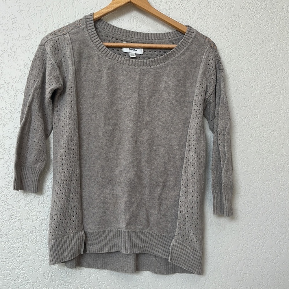 American Eagle Keyhole Tan Sweater sz Medium - Picture 9 of 9